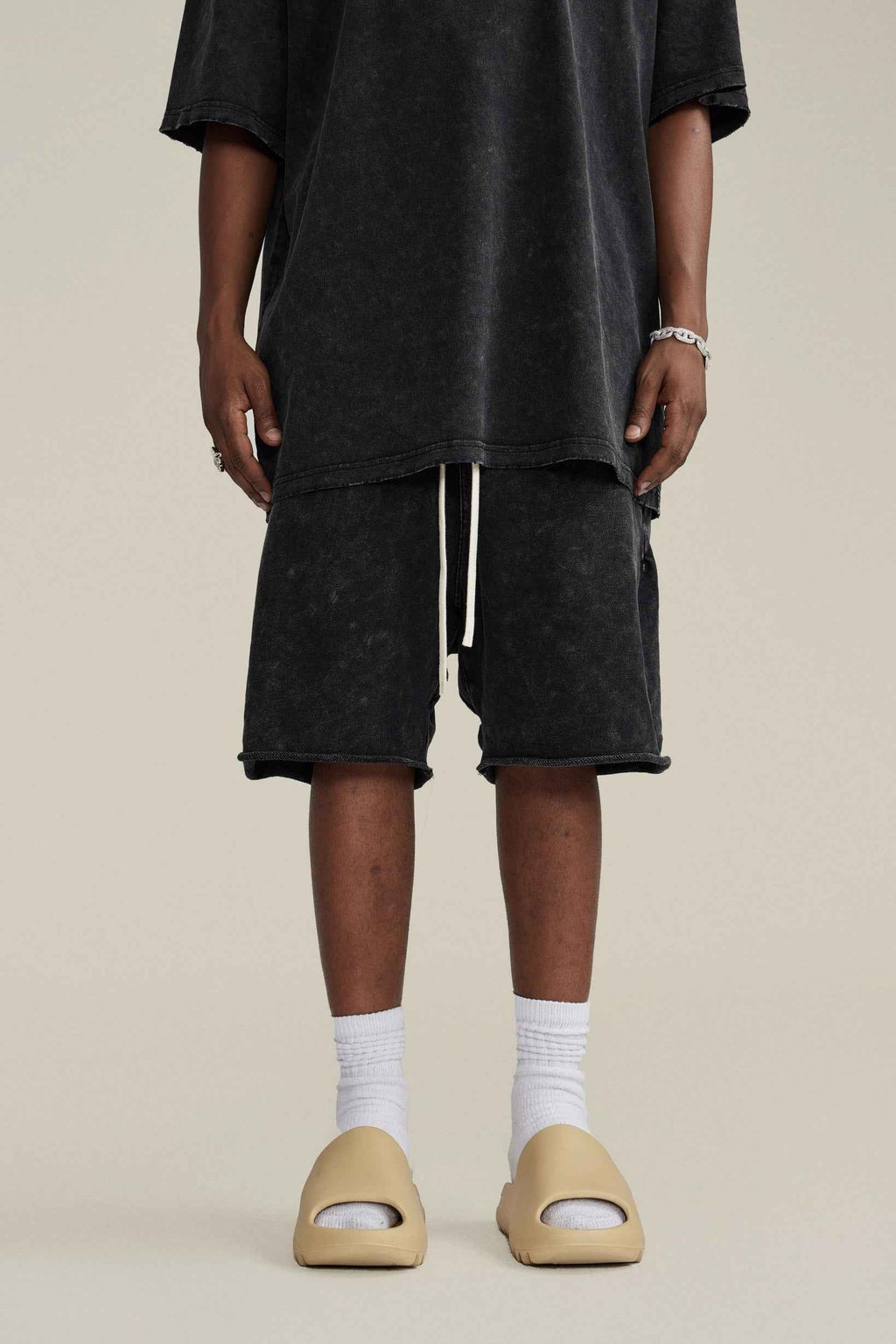 410GSM Men's Distressed Vintage-Wash Raw-Hem Shorts