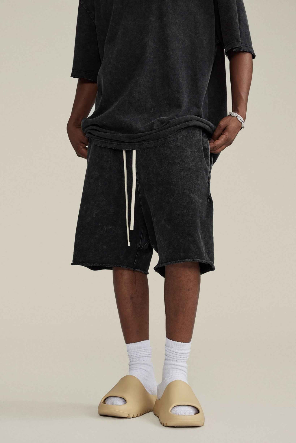 410GSM Men's Distressed Vintage-Wash Raw-Hem Shorts