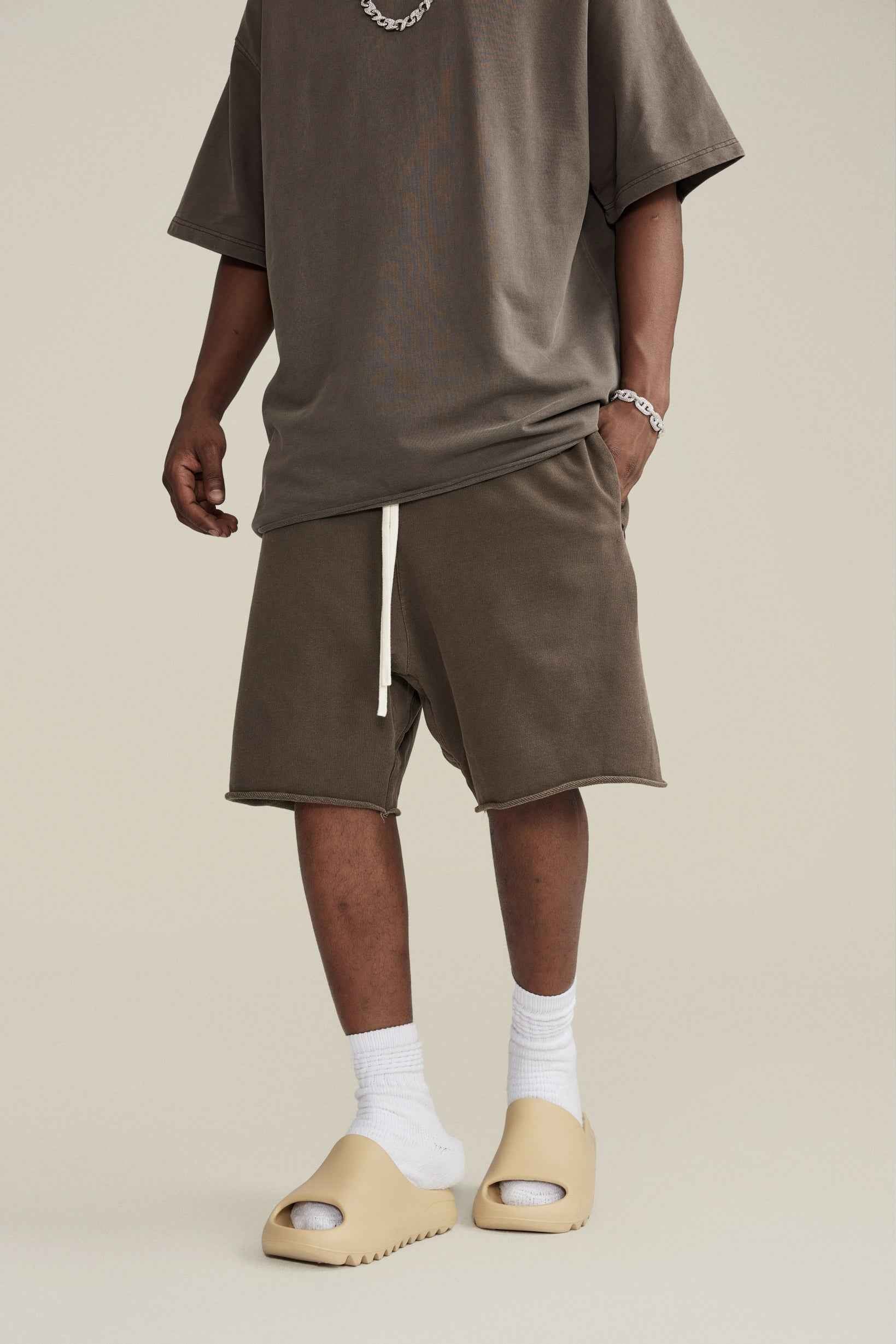 410GSM Men's Distressed Vintage-Wash Raw-Hem Shorts