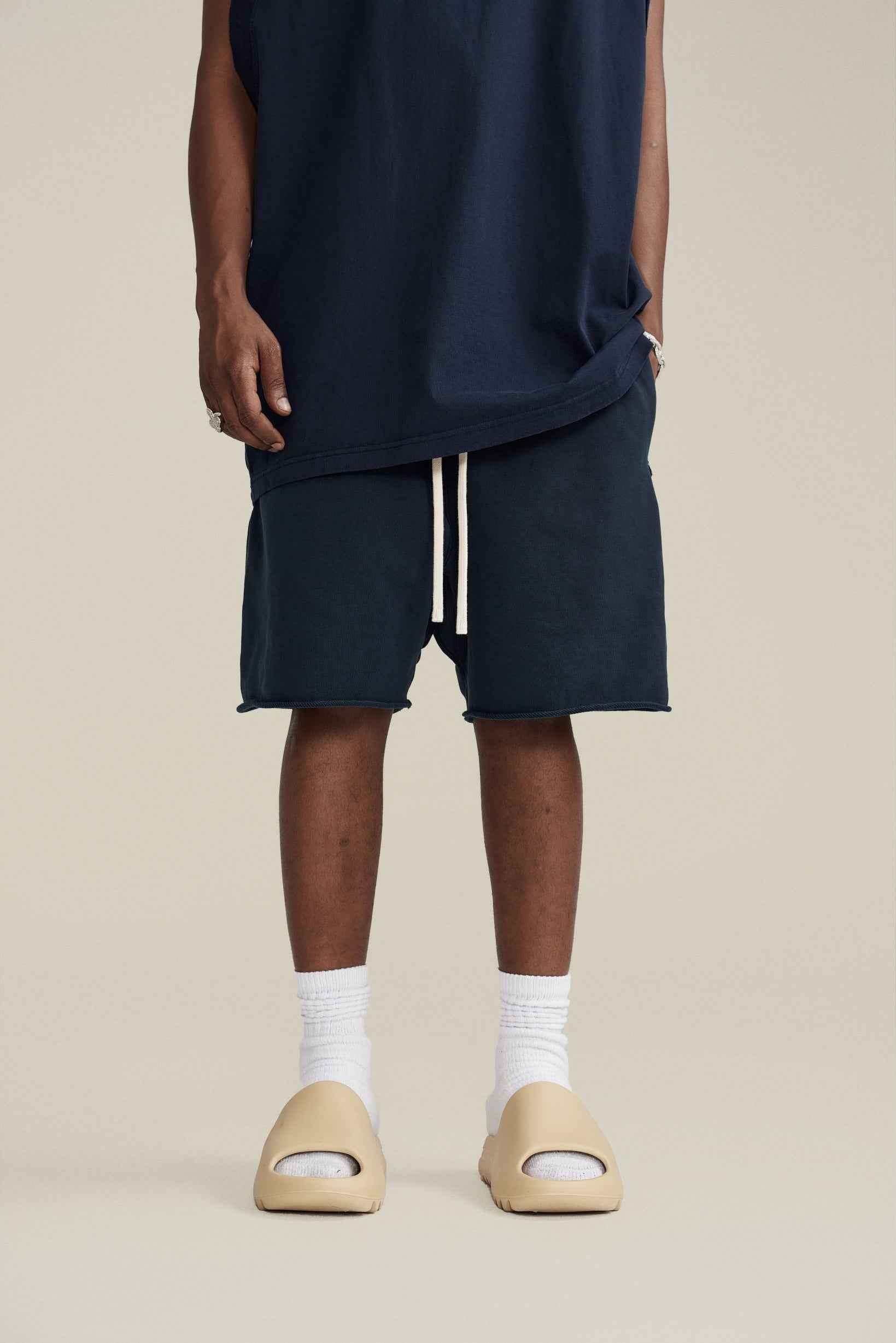 410GSM Men's Distressed Vintage-Wash Raw-Hem Shorts