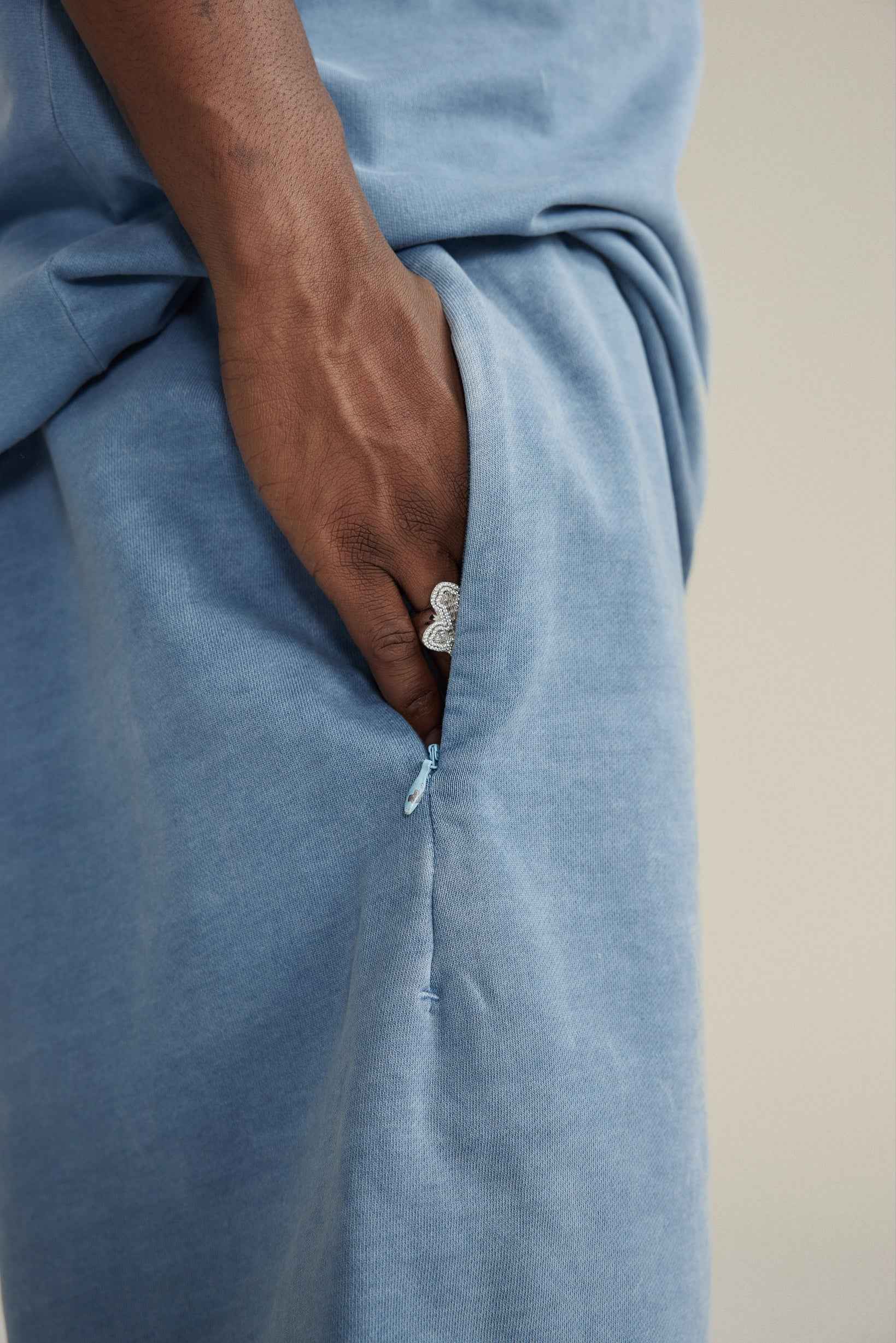 410GSM Men's Distressed Vintage-Wash Raw-Hem Shorts