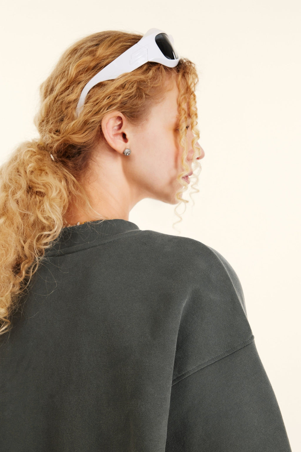 345GSM Women’s Solid-Color Crew Neck  Relaxed Fit Sweatshirt