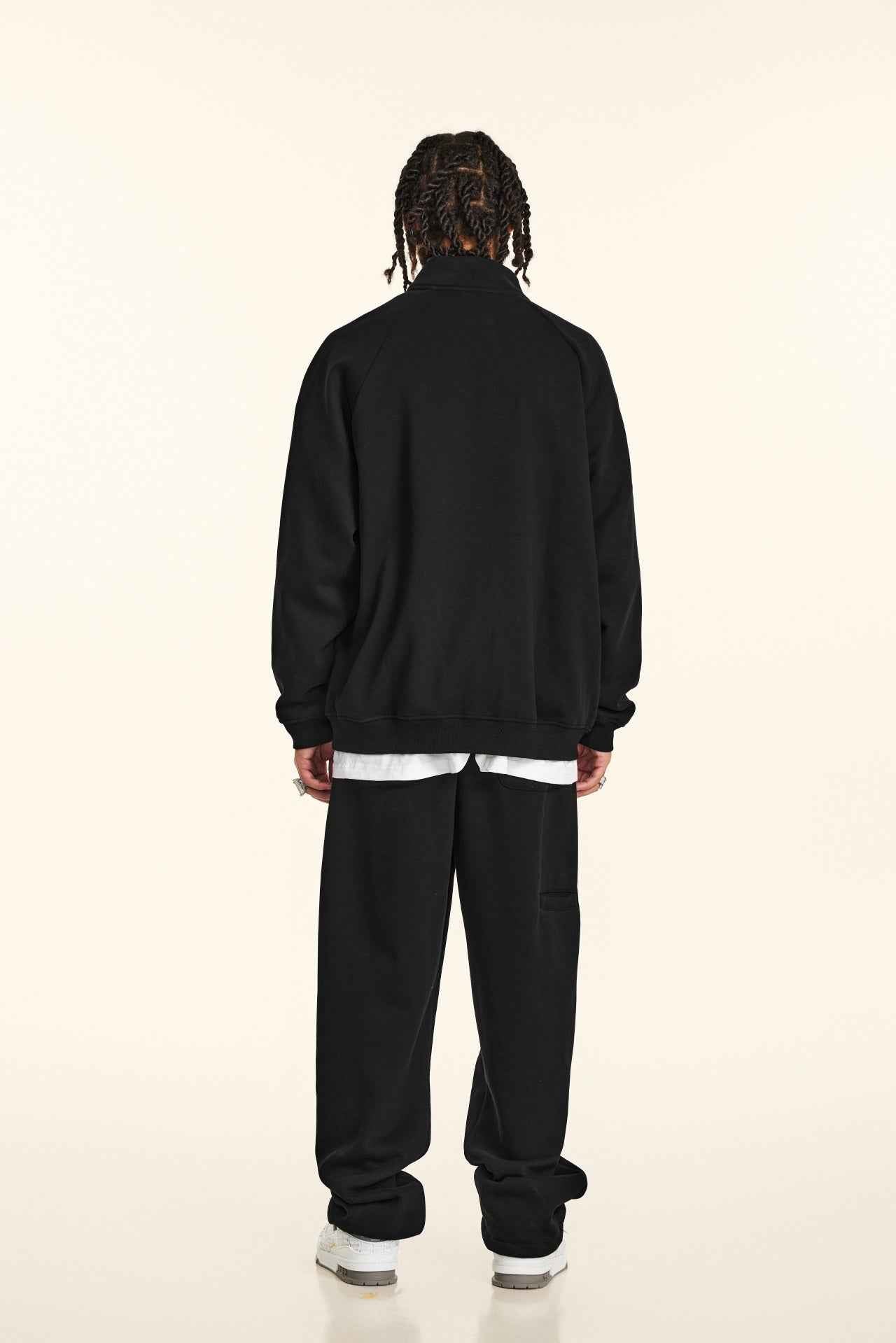 Minimalist Drop-Shoulder Zip Coat