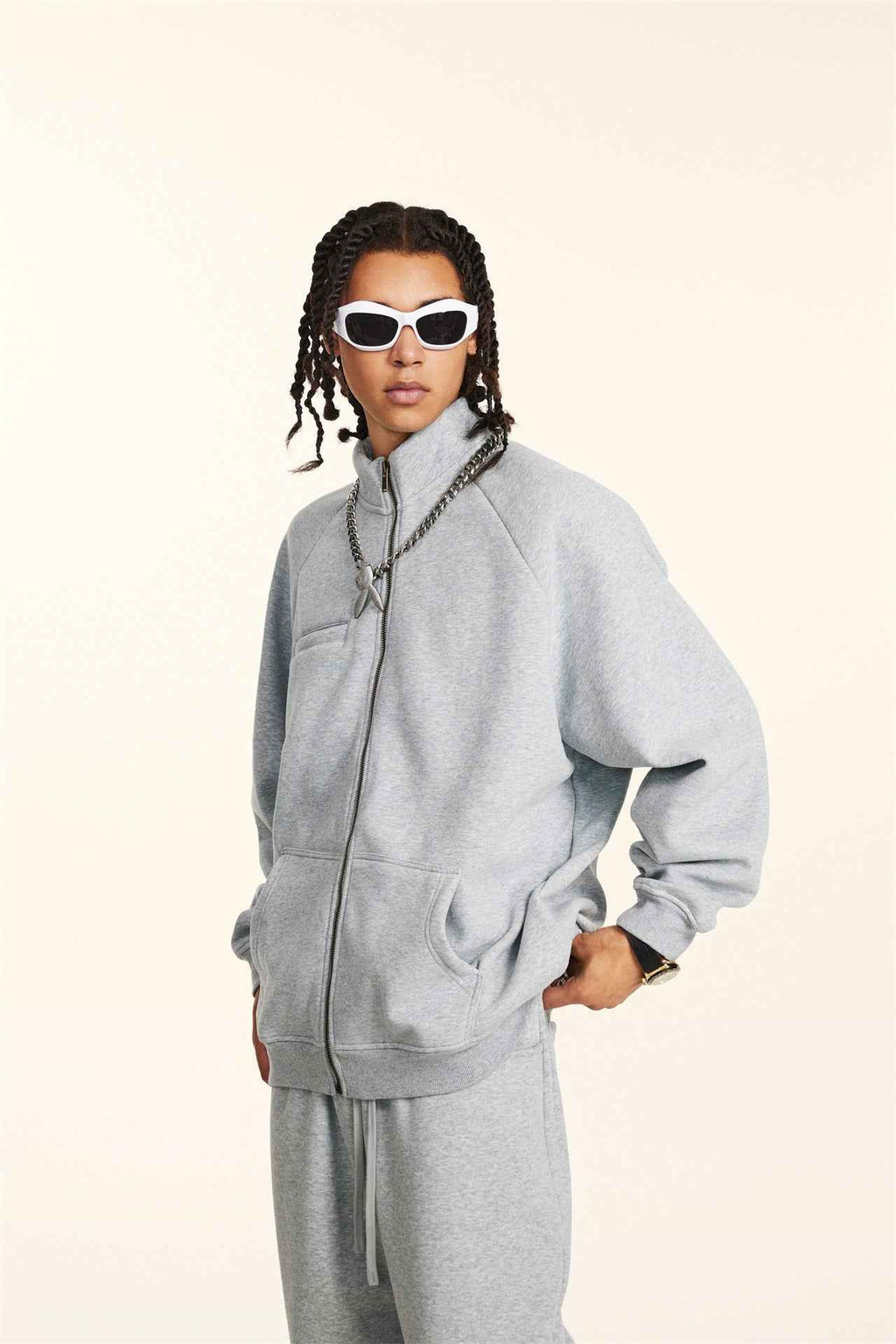 Minimalist Drop-Shoulder Zip Coat