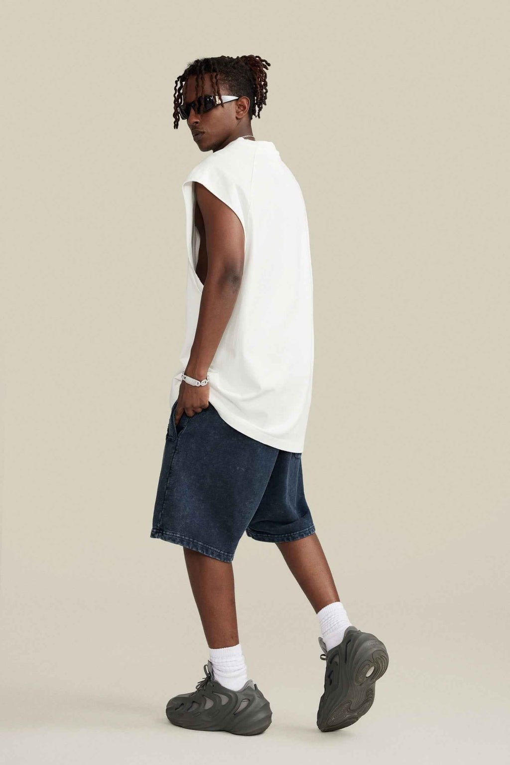 285GSM Men‘s Raglan-Style Snow-Wash Muscle Tee