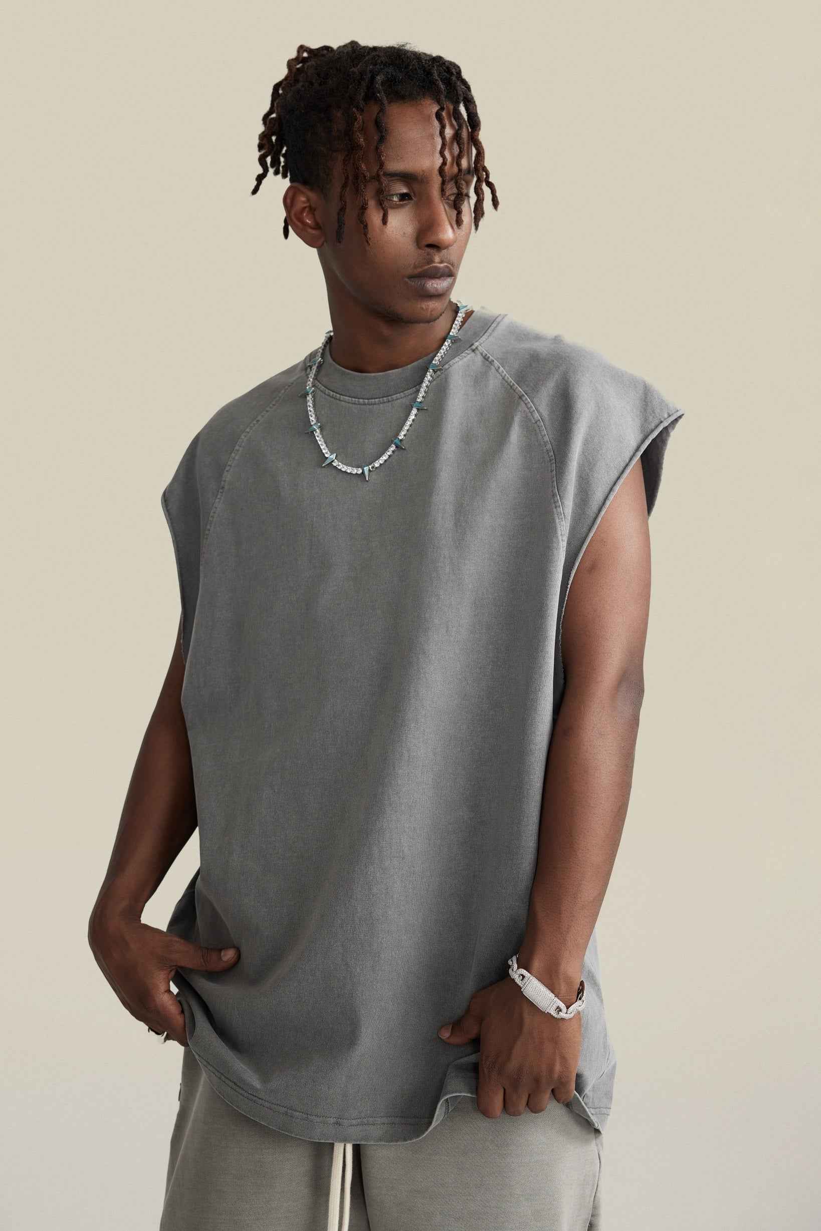285GSM Men‘s Raglan-Style Snow-Wash Muscle Tee