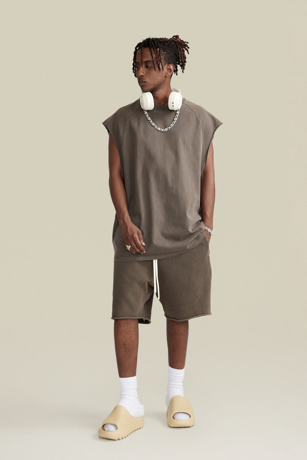 285GSM Men‘s Raglan-Style Snow-Wash Muscle Tee