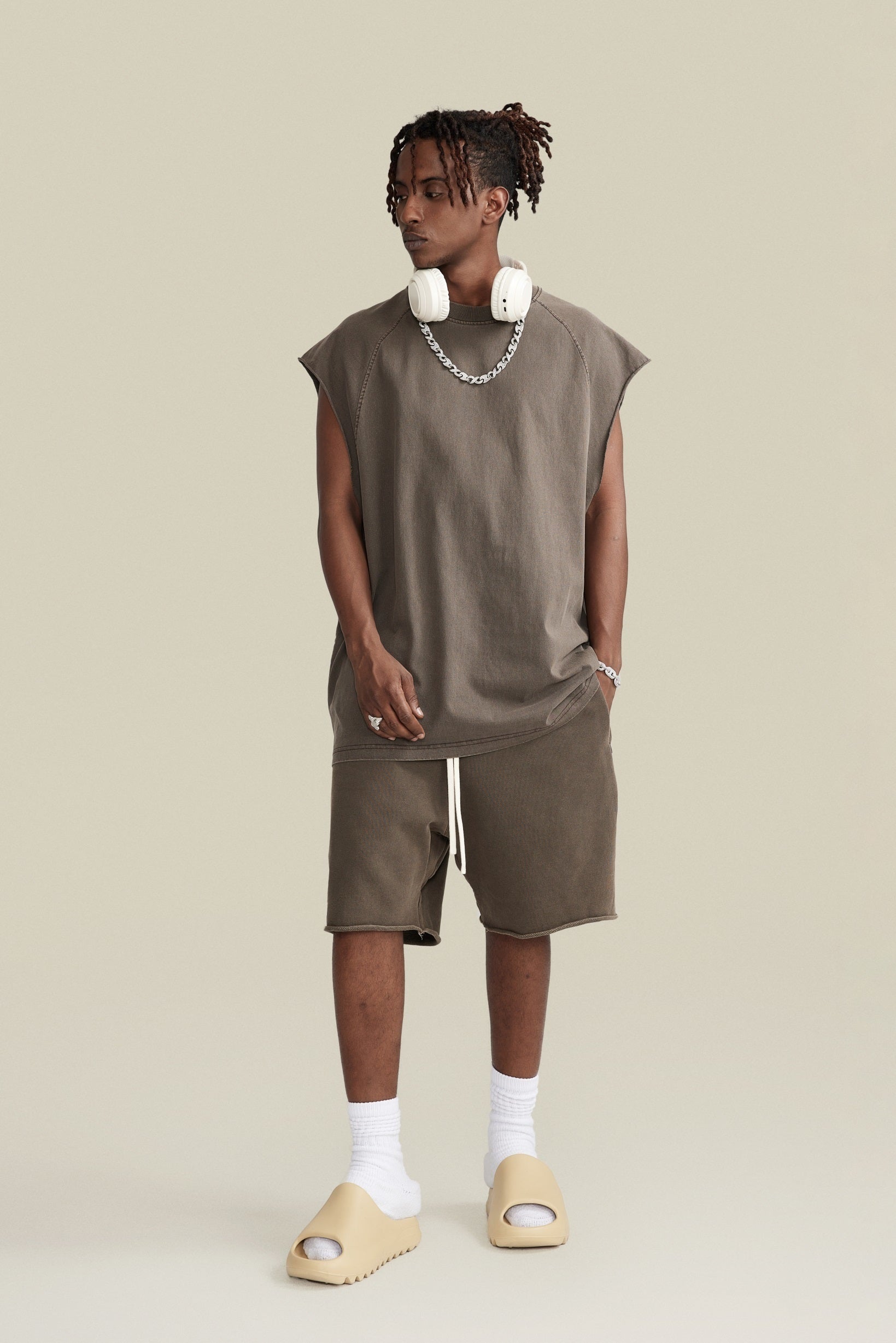 285GSM Men‘s Raglan-Style Snow-Wash Muscle Tee