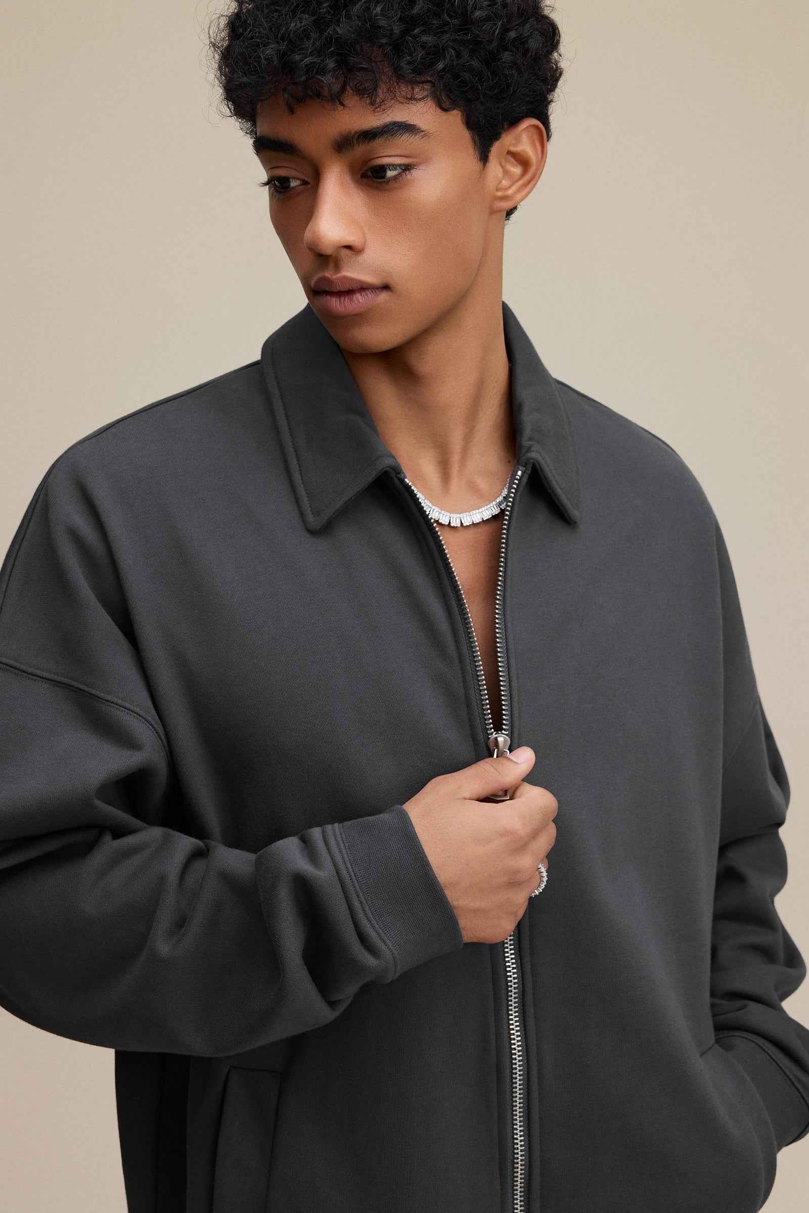 445GSM Men's Heavyweight Zip-Up Collared Hoodie | MUNSIEUR