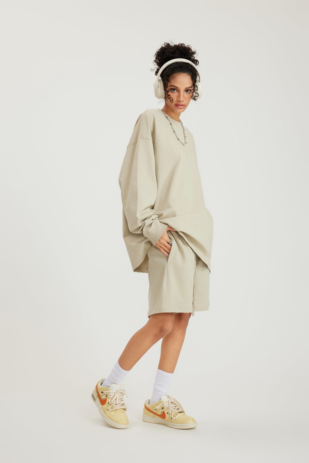 305GSM Unisex Premium Heavyweight Double-Yarn Plain Fabric Earth-Tone Basic Layering Long sleeve Tee