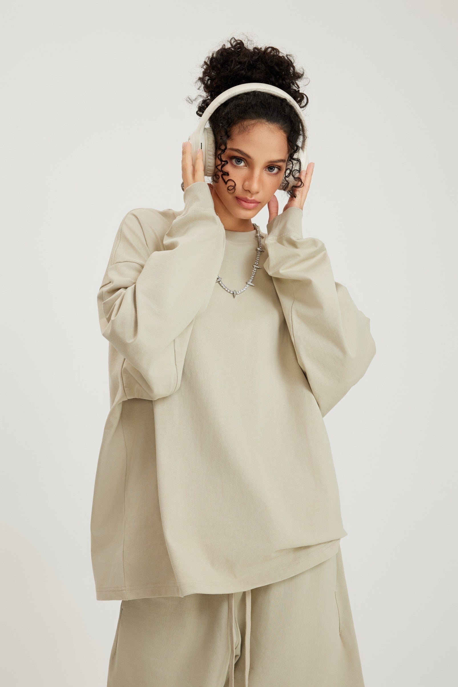 305GSM Unisex Premium Heavyweight Double-Yarn Plain Fabric Earth-Tone Basic Layering Long sleeve Tee