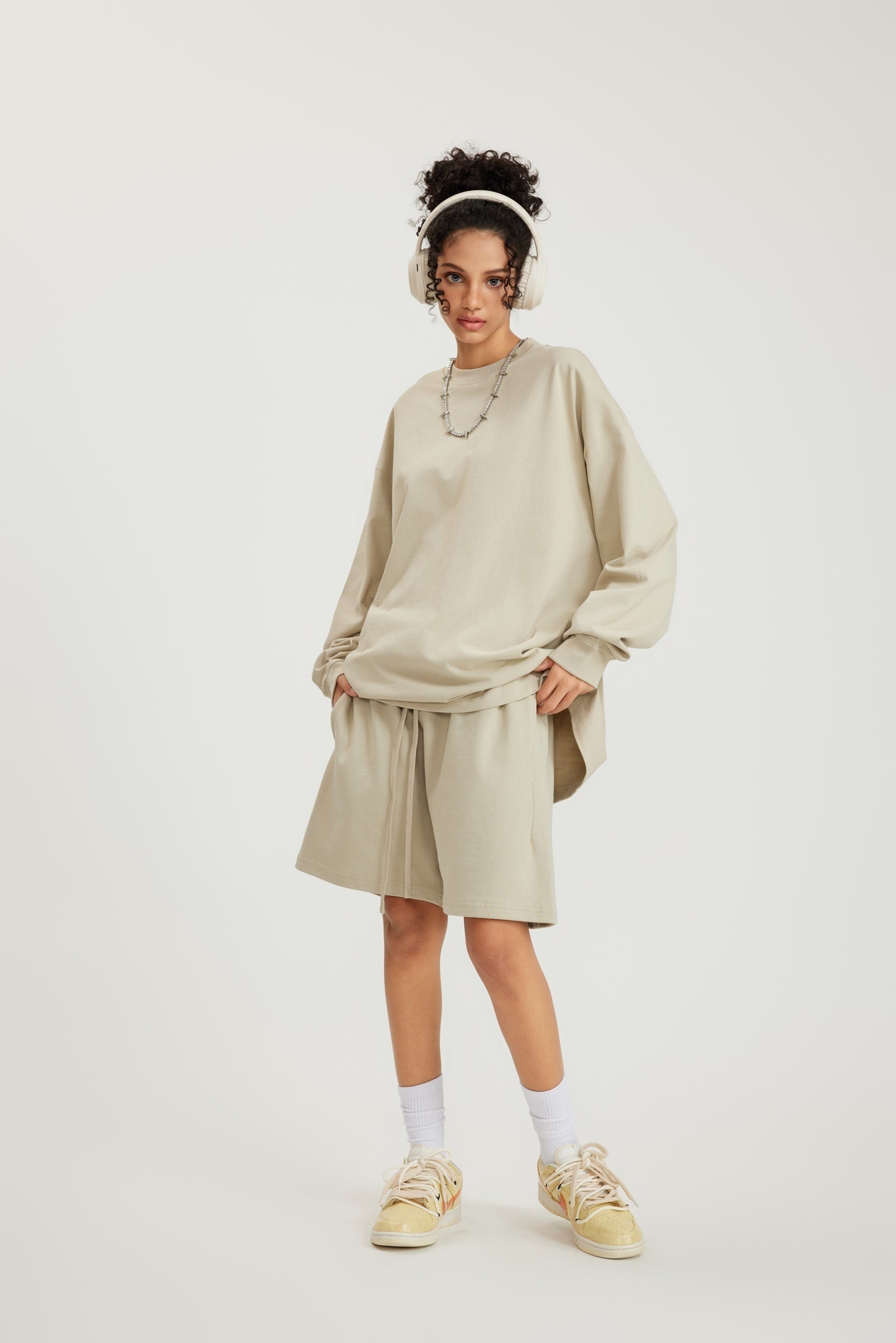 305GSM Unisex Premium Heavyweight Double-Yarn Plain Fabric Earth-Tone Basic Layering Long sleeve Tee