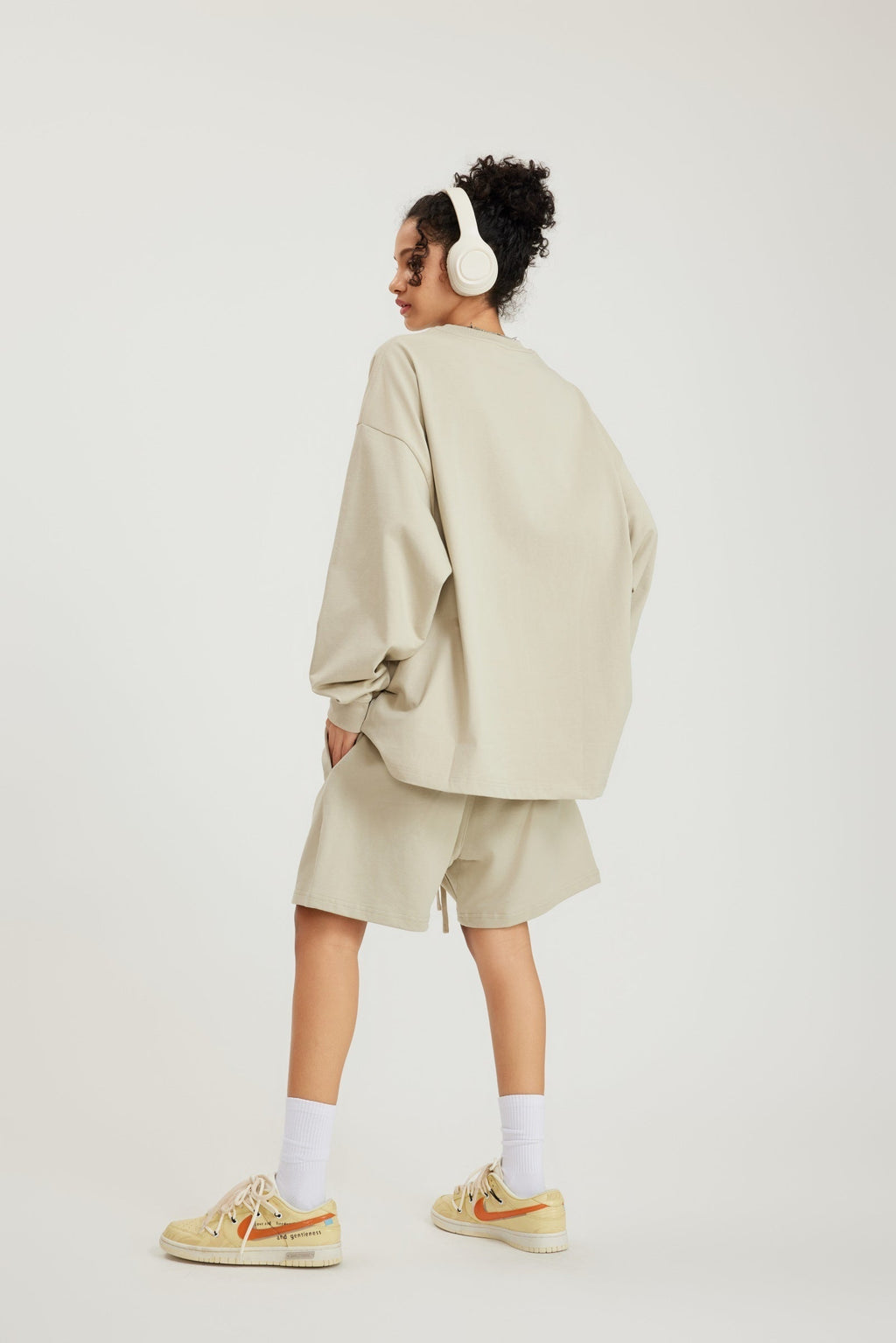 305GSM Unisex Premium Heavyweight Double-Yarn Plain Fabric Earth-Tone Basic Layering Long sleeve Tee