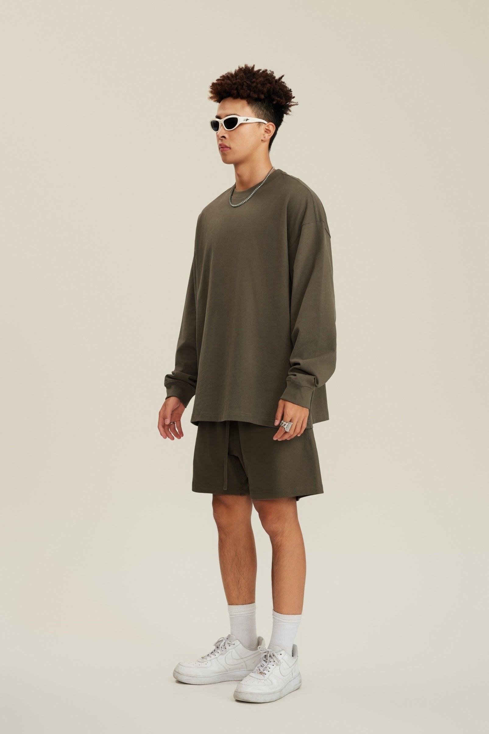 305GSM Unisex Premium Heavyweight Double-Yarn Plain Fabric Earth-Tone Basic Layering Long sleeve Tee
