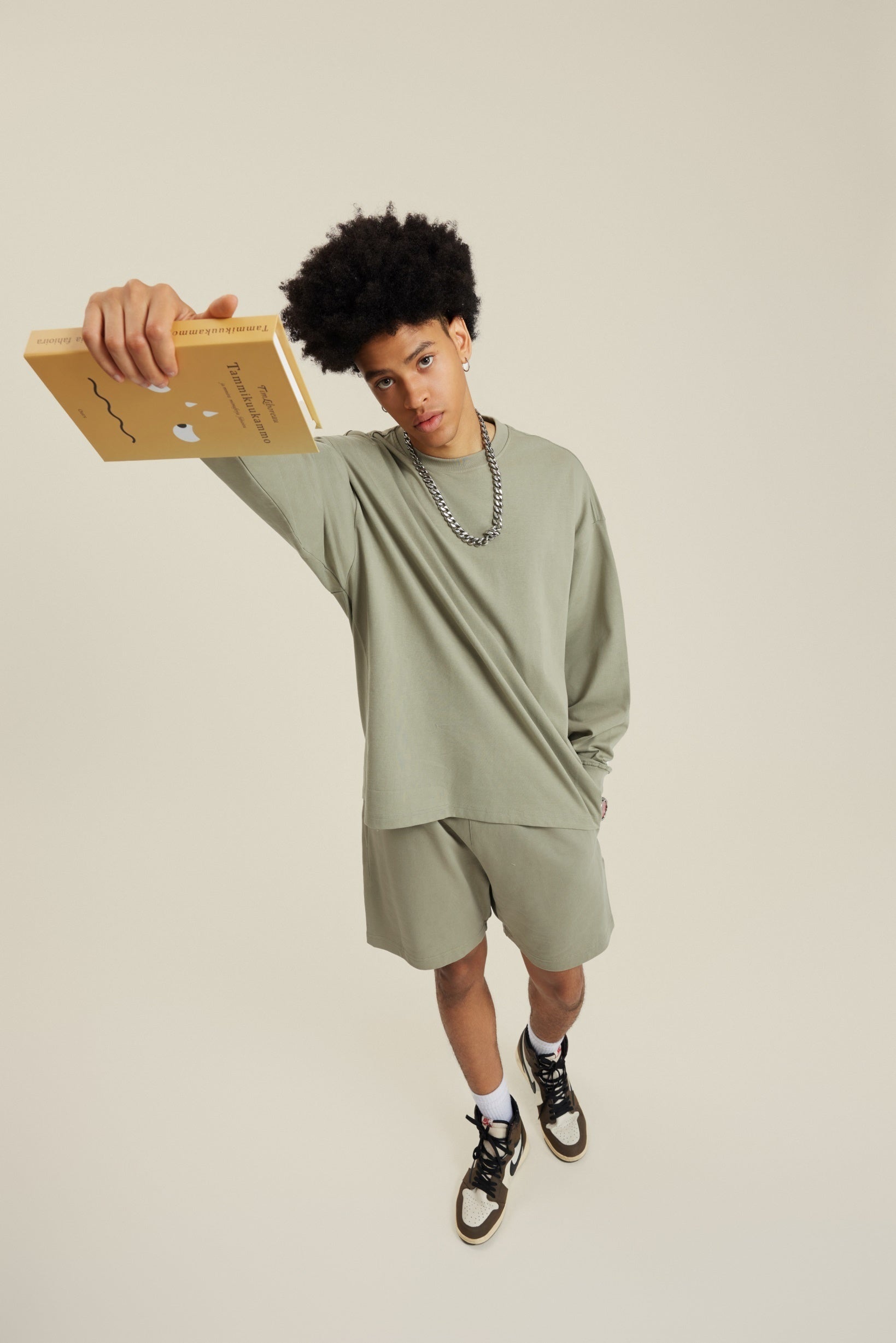305GSM Unisex Premium Heavyweight Double-Yarn Plain Fabric Earth-Tone Basic Layering Long sleeve Tee