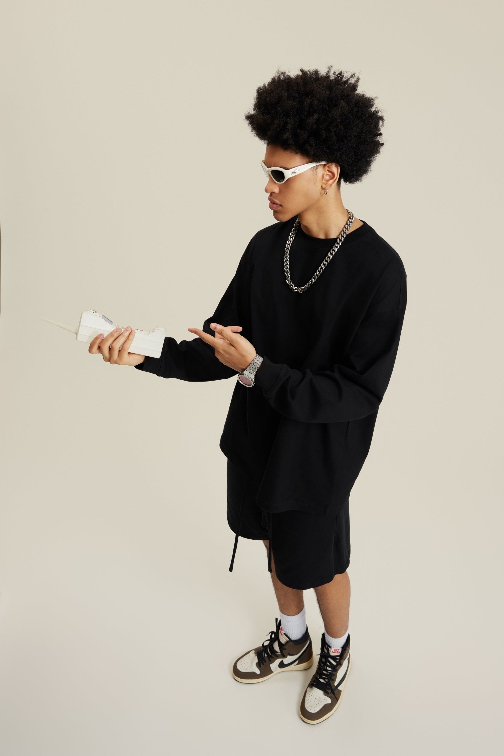 305GSM Unisex Premium Heavyweight Double-Yarn Plain Fabric Earth-Tone Basic Layering Long sleeve Tee