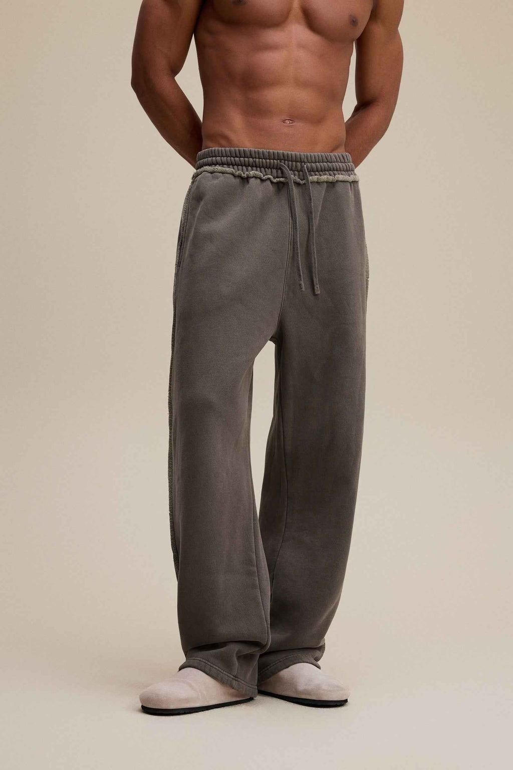 400GSM Men’s Raw-Edge Pigment-Wash Straight-Leg Pants