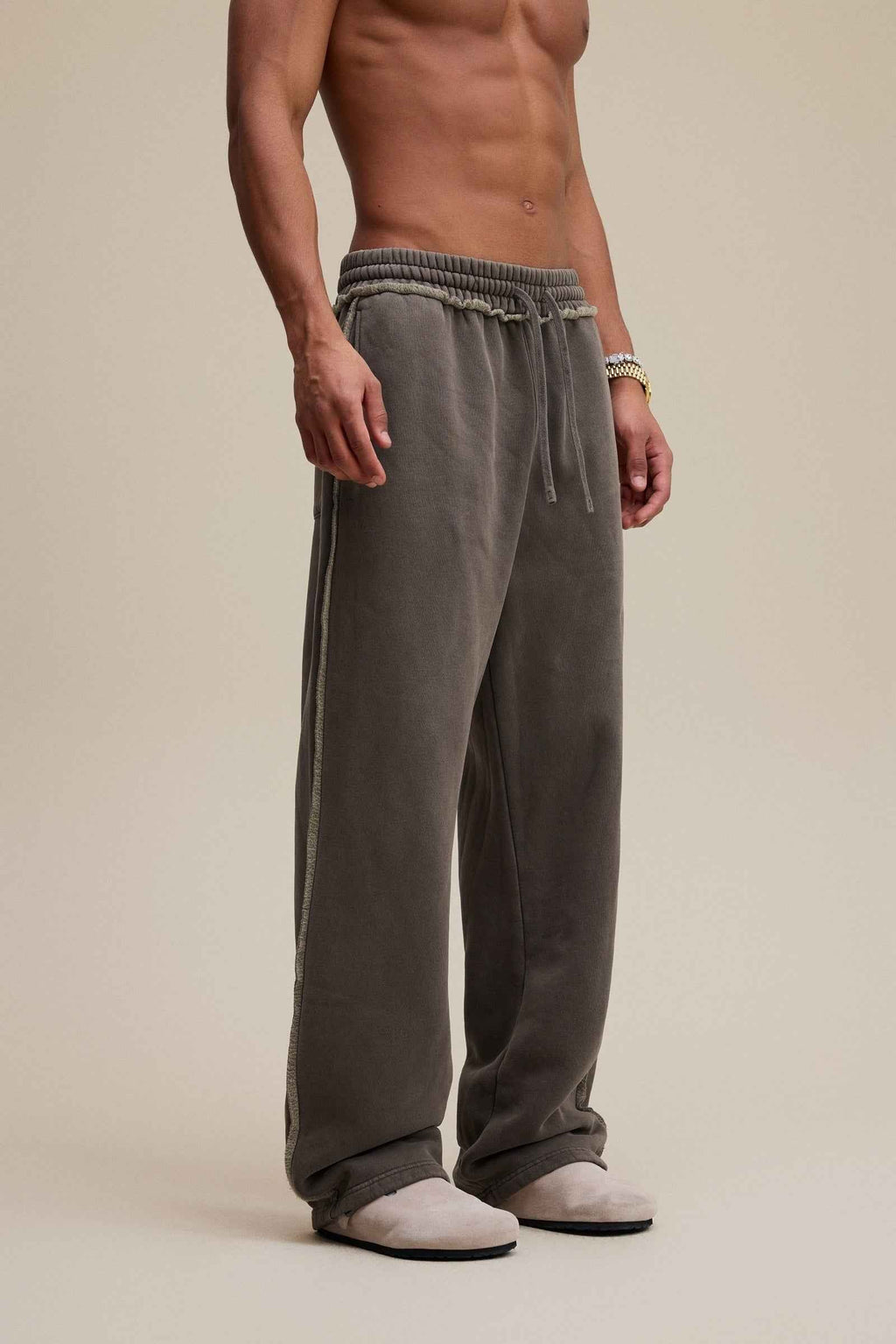 400GSM Men’s Raw-Edge Pigment-Wash Straight-Leg Pants