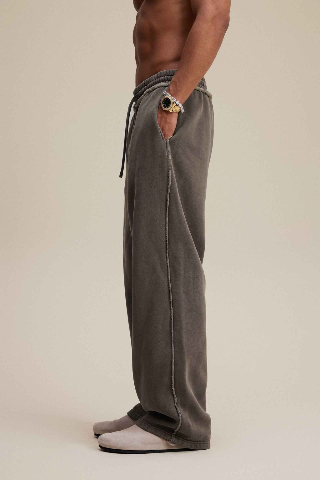 400GSM Men’s Raw-Edge Pigment-Wash Straight-Leg Pants