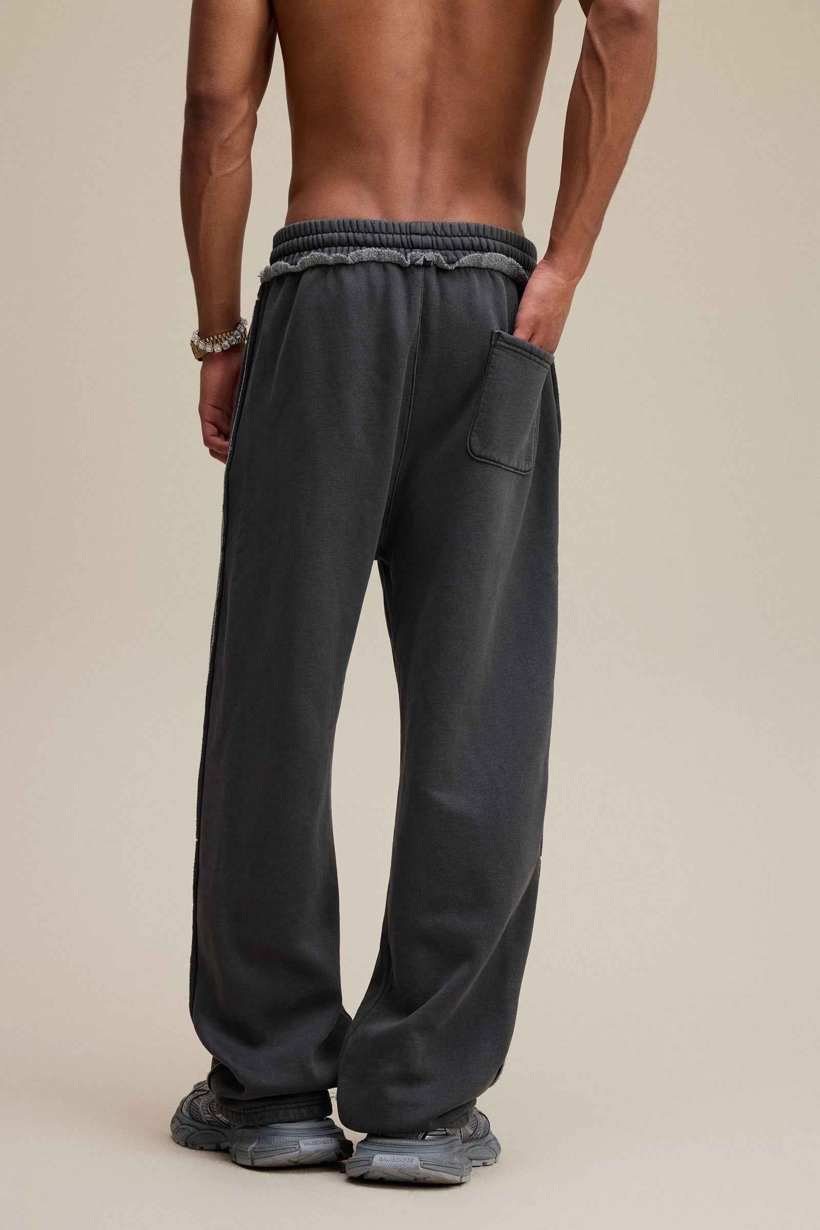 400GSM Men’s Raw-Edge Pigment-Wash Straight-Leg Pants