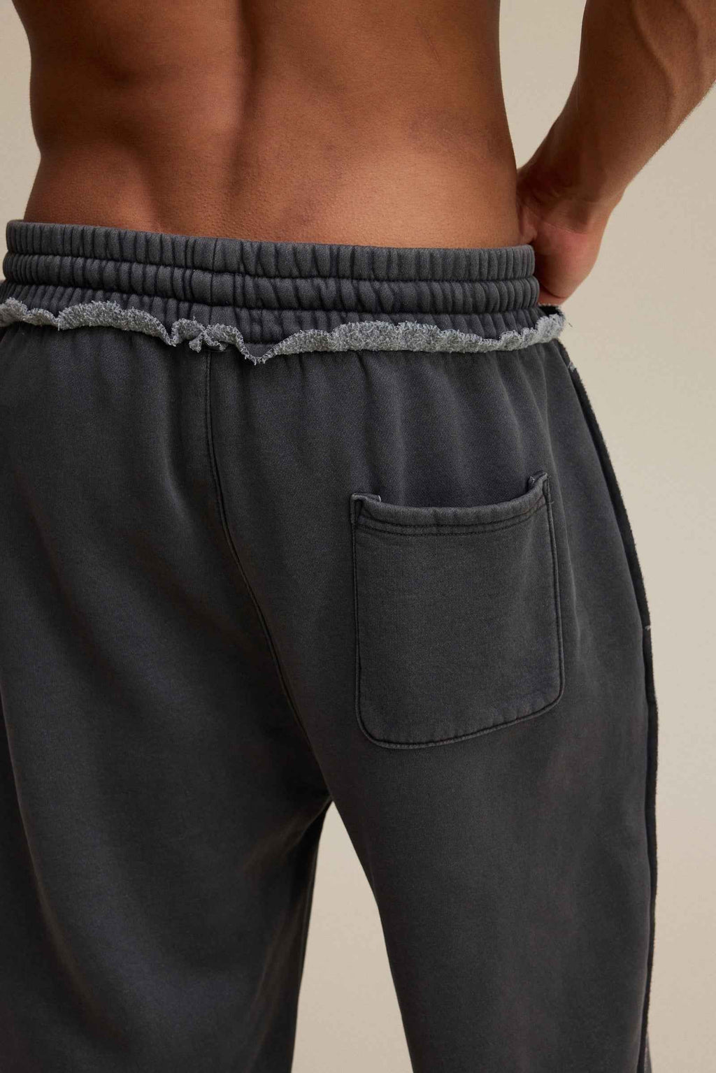 400GSM Men’s Raw-Edge Pigment-Wash Straight-Leg Pants