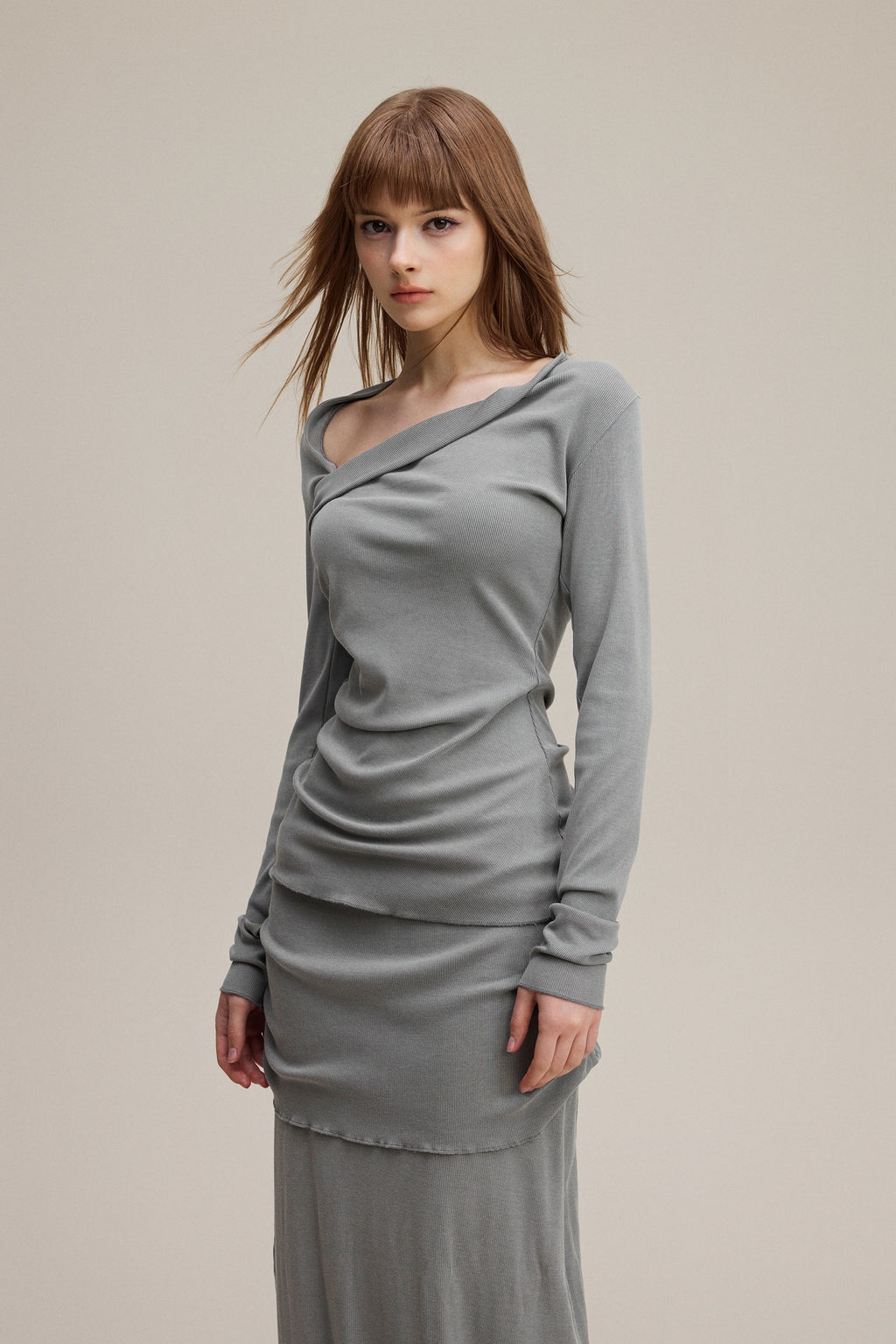 275GSM Women's Slim-Fit Asymmetrical Shoulder Pigment-Wash Long-Sleeve T-shirt