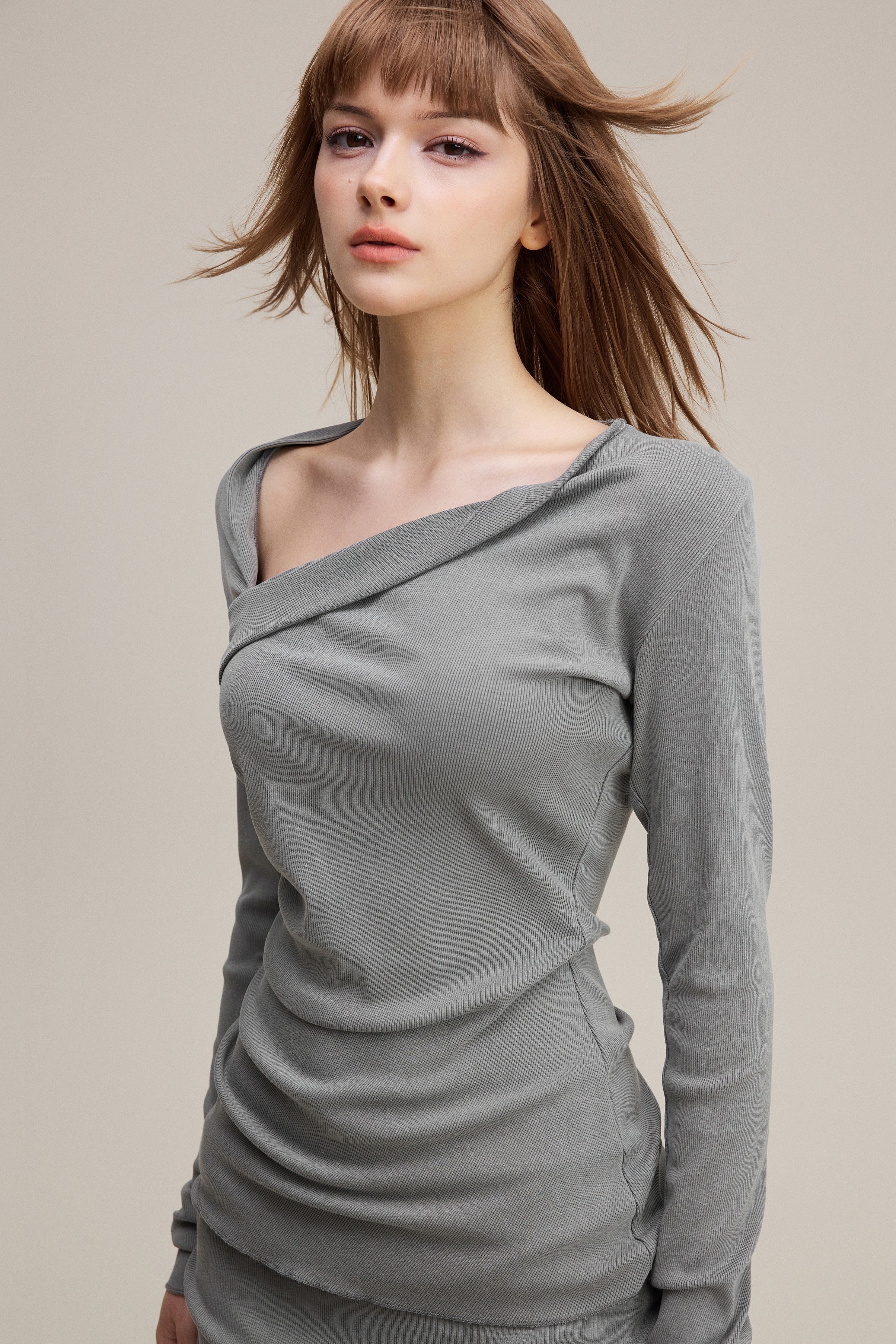 275GSM Women's Slim-Fit Asymmetrical Shoulder Pigment-Wash Long-Sleeve T-shirt