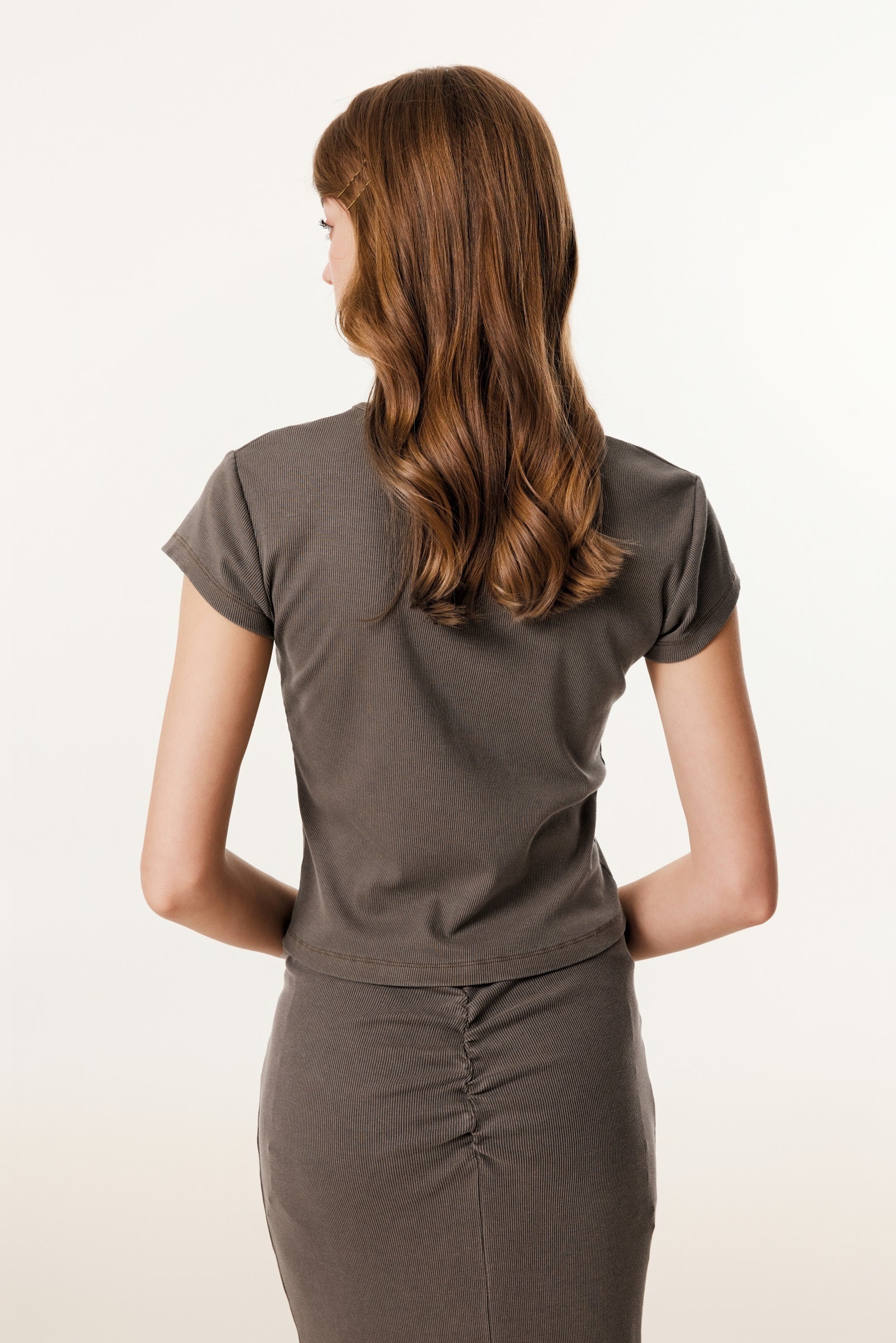 275GSM Women's V-Neck Ski-Inspired Distressed-Wash T-shirt