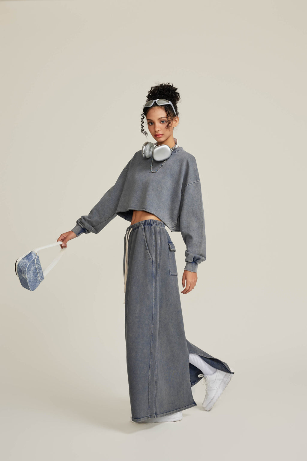 380GSM Women's Heavyweight Distressed Snow-Wash Raw-Hem Cropped Long sleeve Sweatshirt