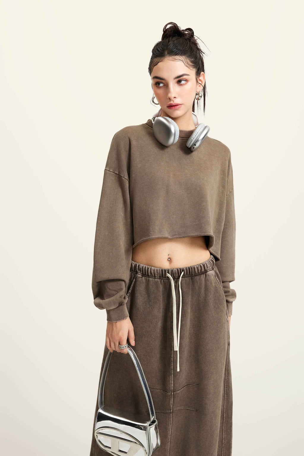 380GSM Women's Heavyweight Distressed Snow-Wash Raw-Hem Cropped Long sleeve Sweatshirt