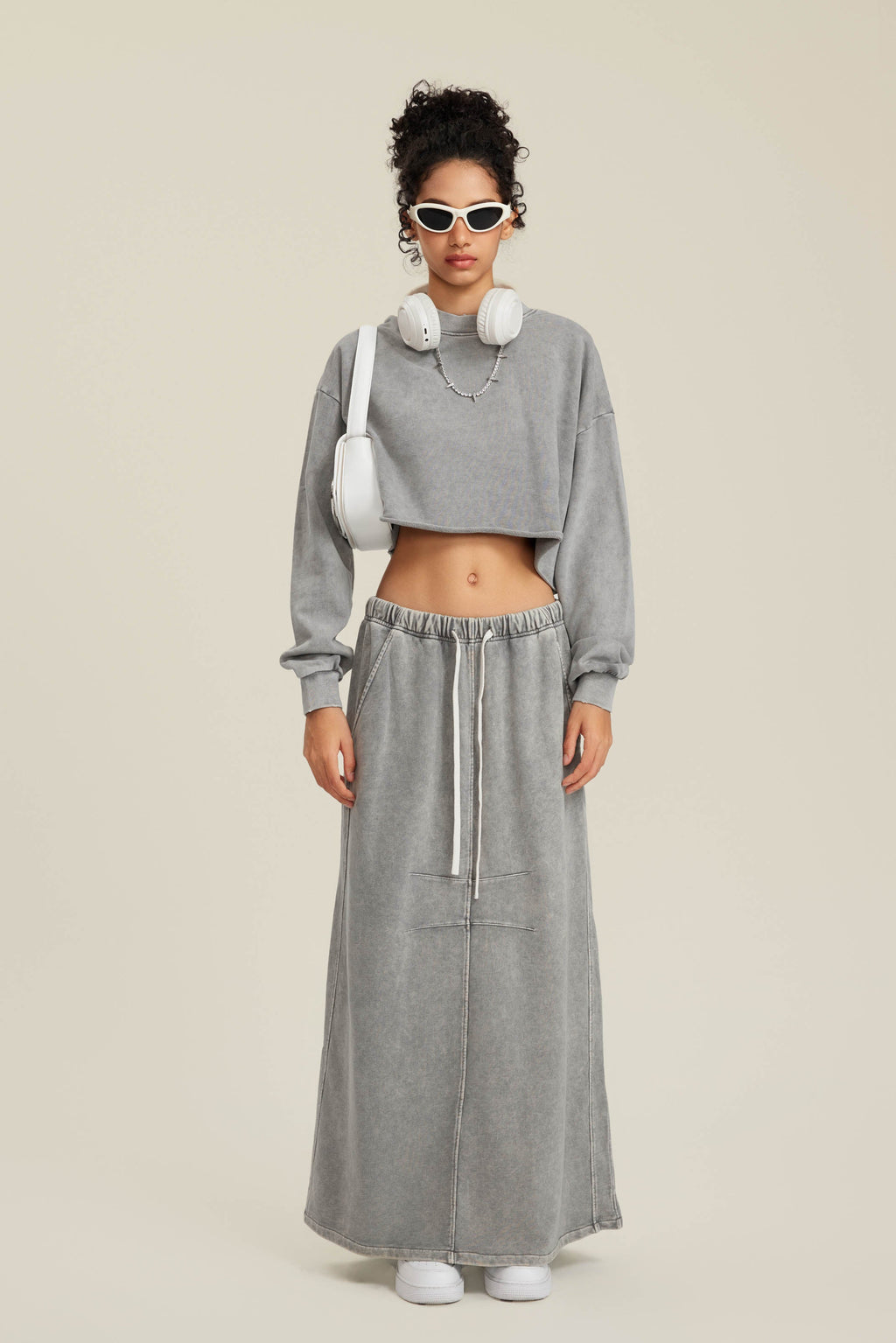 380GSM Women's Heavyweight Distressed Snow-Wash Raw-Hem Cropped Long sleeve Sweatshirt