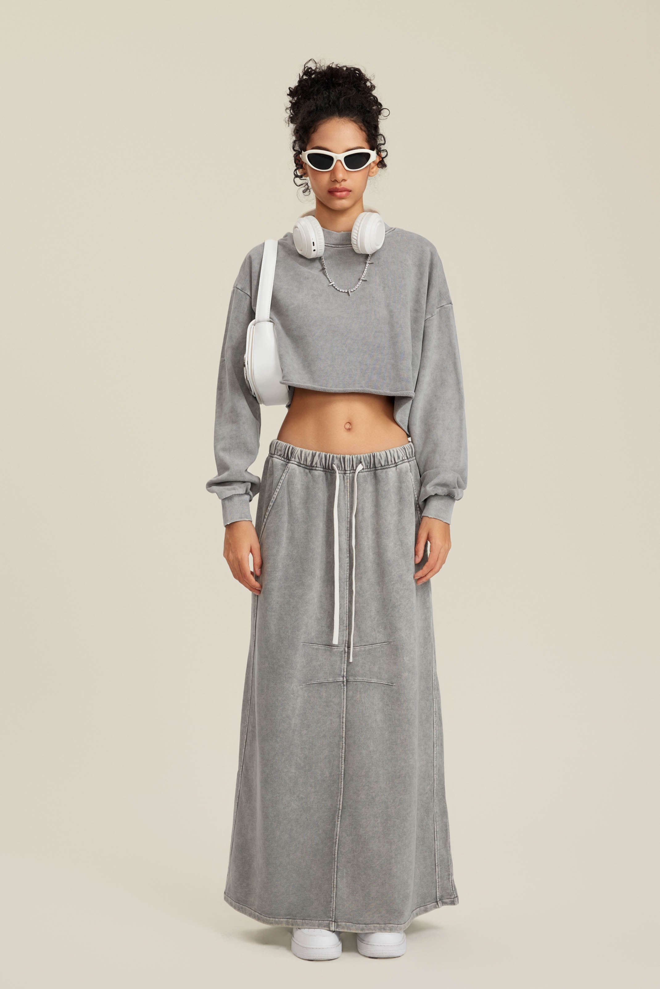 380GSM Women's Heavyweight Distressed Snow-Wash Raw-Hem Cropped Long sleeve Sweatshirt