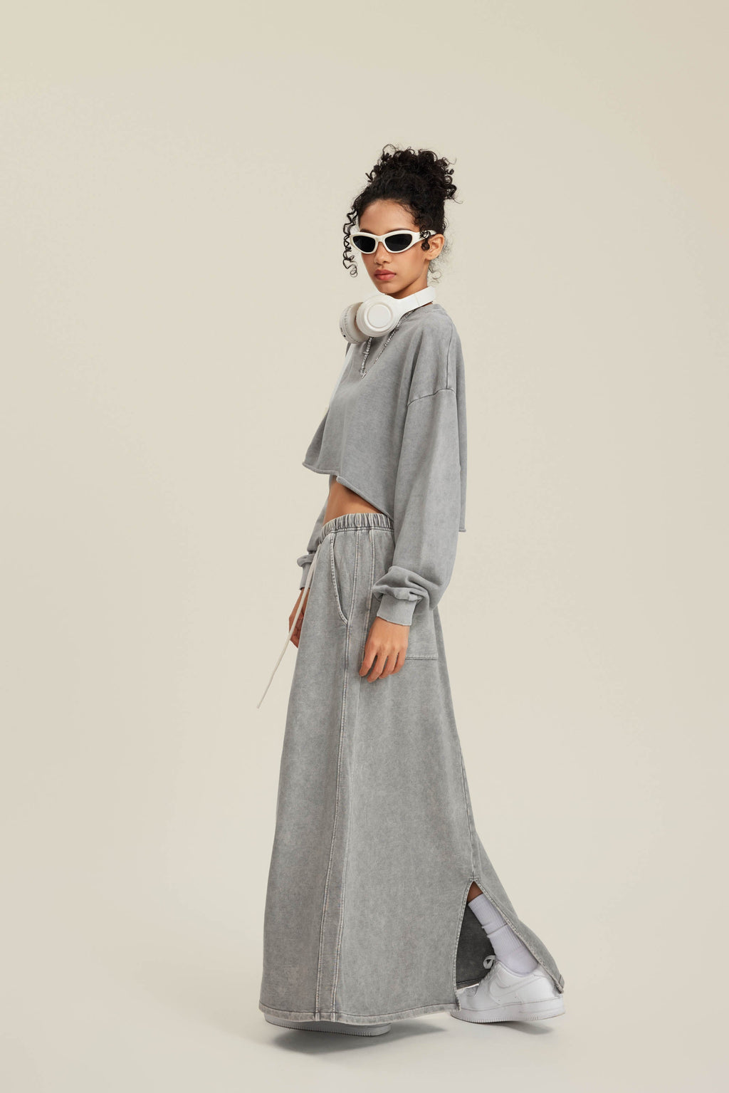 380GSM Women's Heavyweight Distressed Snow-Wash Raw-Hem Cropped Long sleeve Sweatshirt