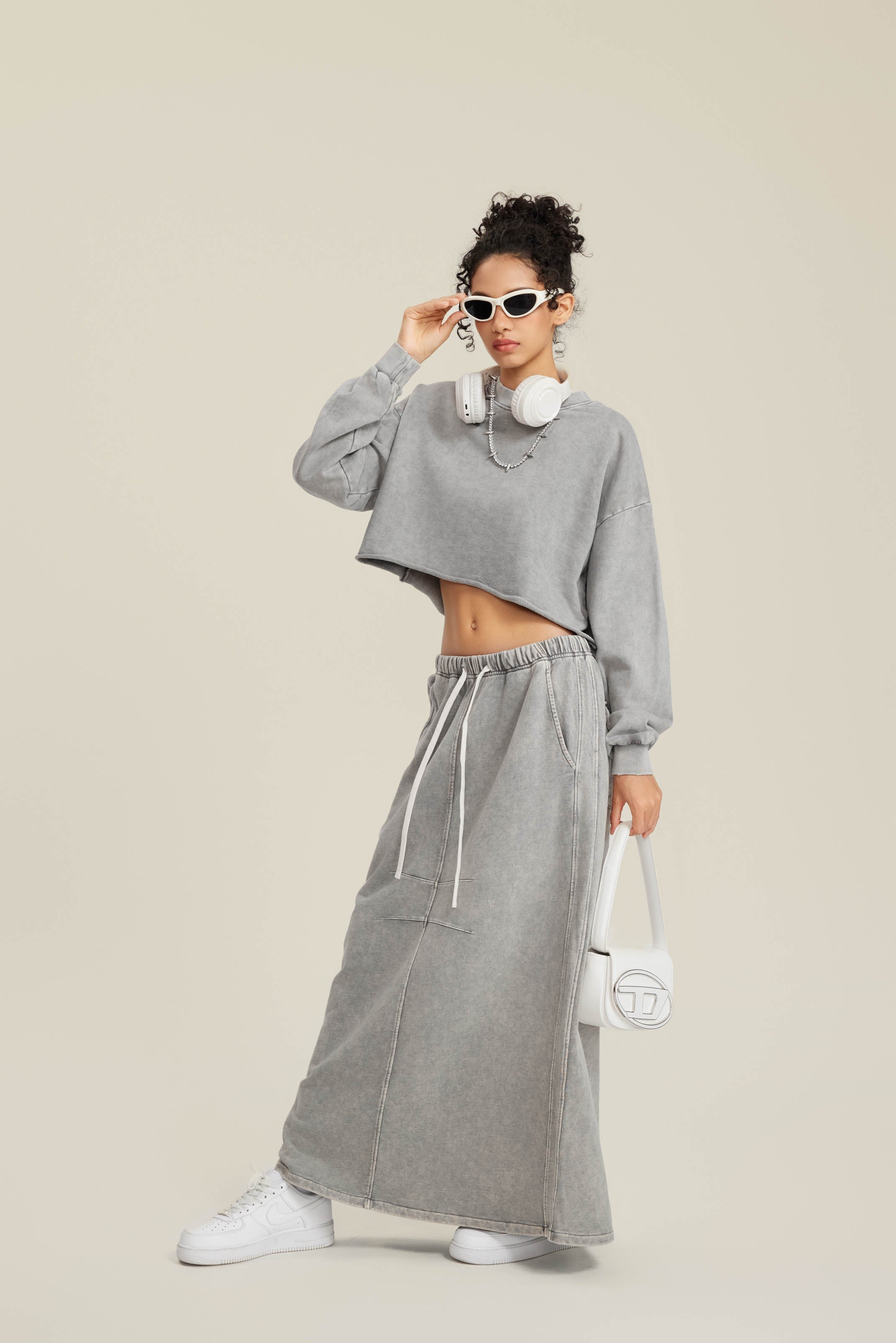 380GSM Women's Heavyweight Distressed Snow-Wash Raw-Hem Cropped Long sleeve Sweatshirt