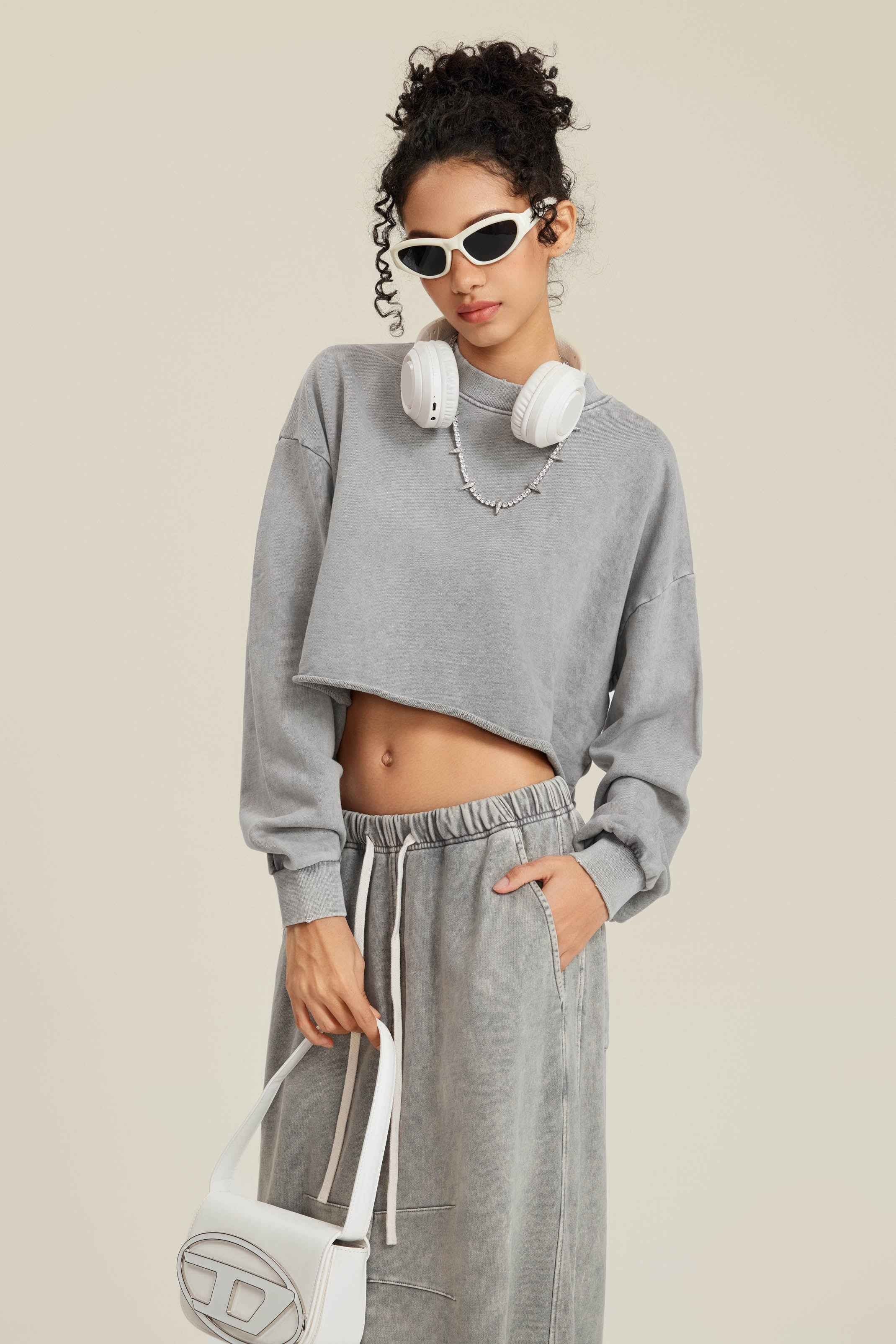 380GSM Women's Heavyweight Distressed Snow-Wash Raw-Hem Cropped Long sleeve Sweatshirt