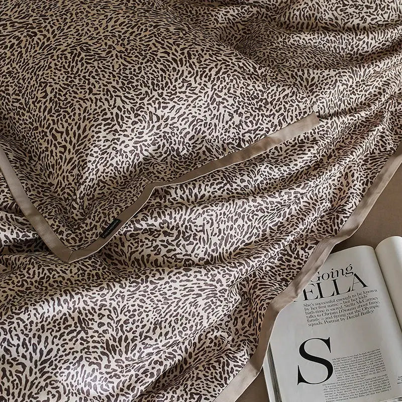 Leopard luxury bedding set beige & black satin bedroom duvet cover