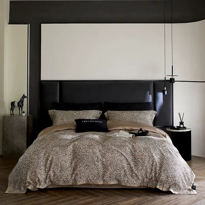Leopard luxury bedding set beige & black satin bedroom duvet cover