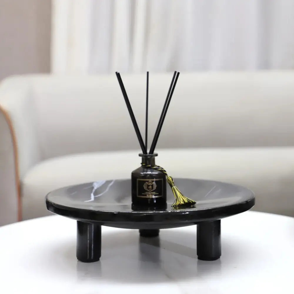 Minimalist black imitation marble fruit tray dining room decor
