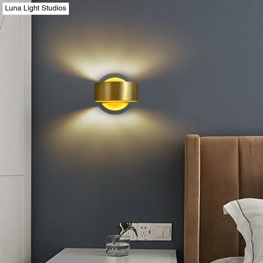 Minimalist brass curved wall lamp bedroom 110v-120v sconce light