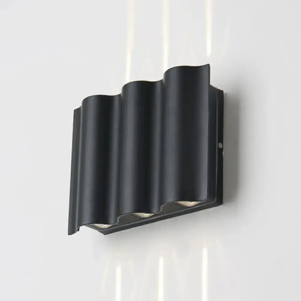 Modern black wavy metal shade wall light – patio warm white light