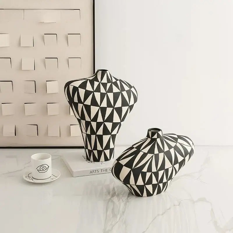 Modern black & white geometric diamond ceramic vase living room decor