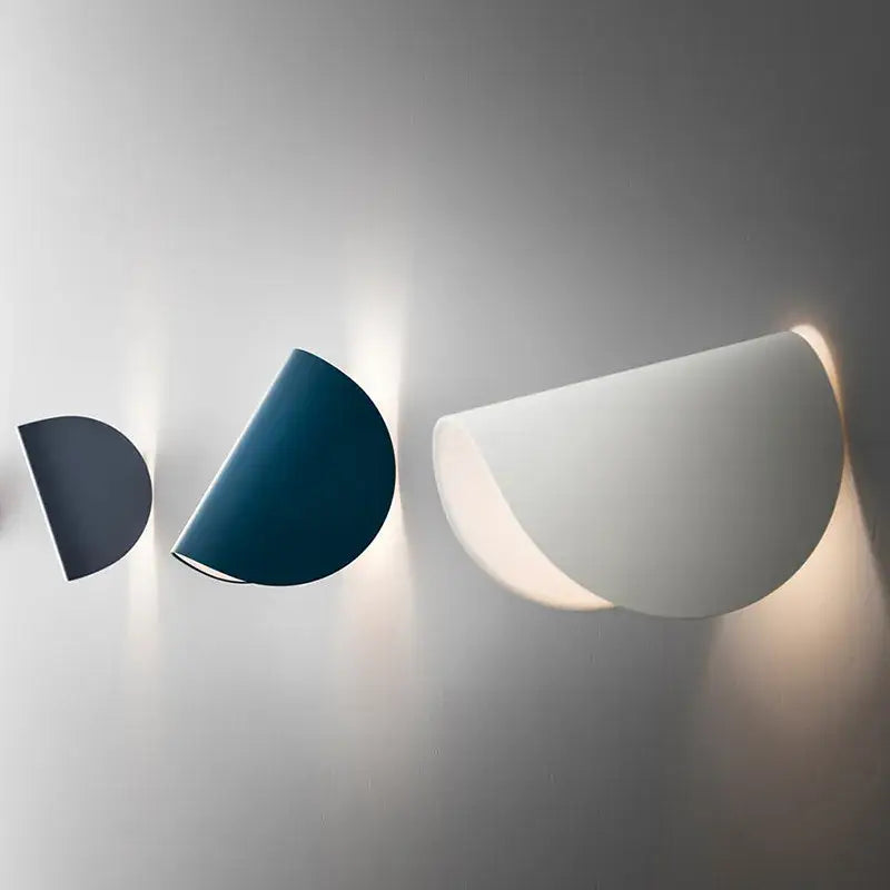 Modern minimalist art decor rotating wall lamp bedroom sconce
