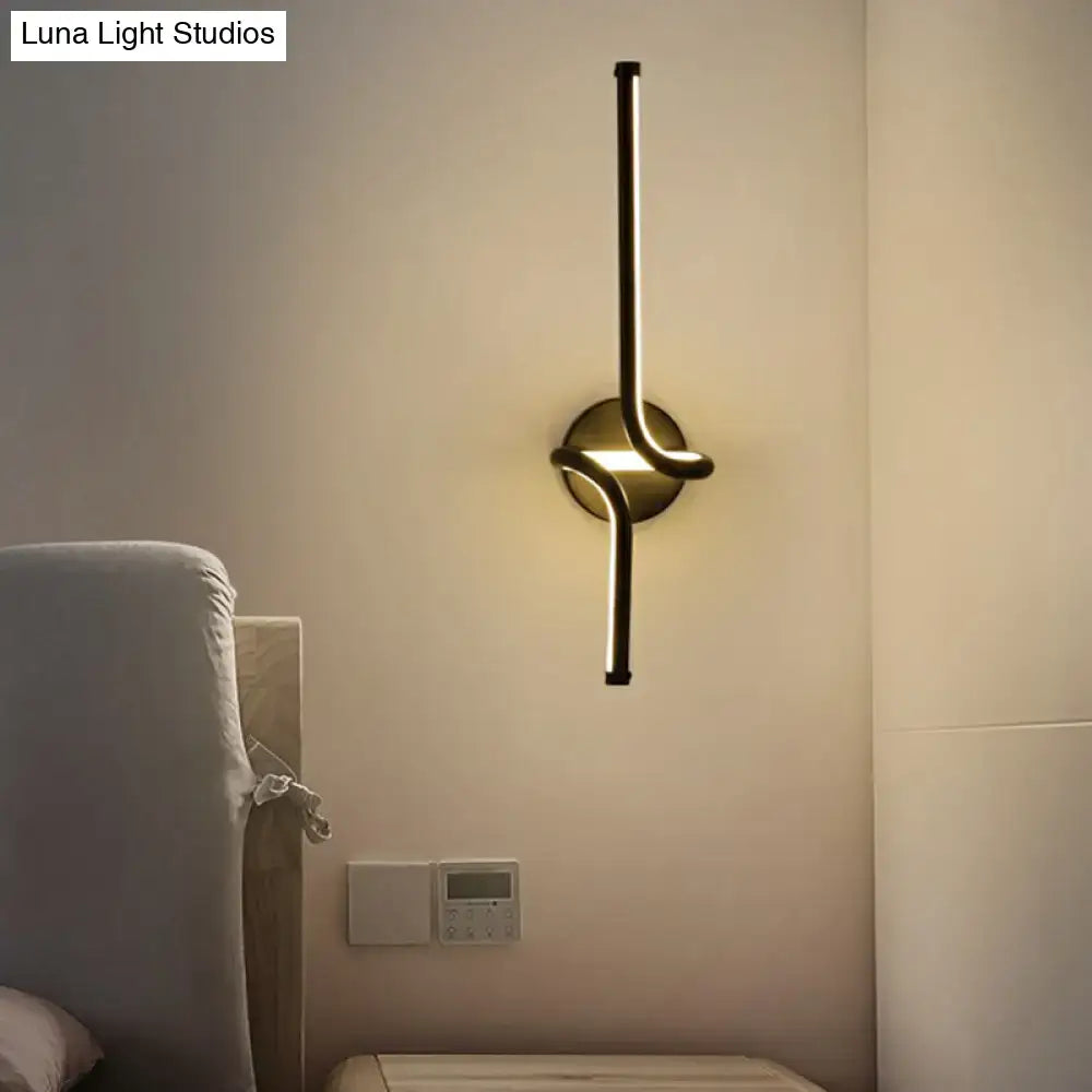 Modern minimalist metallic led wall sconce bedroom linear light