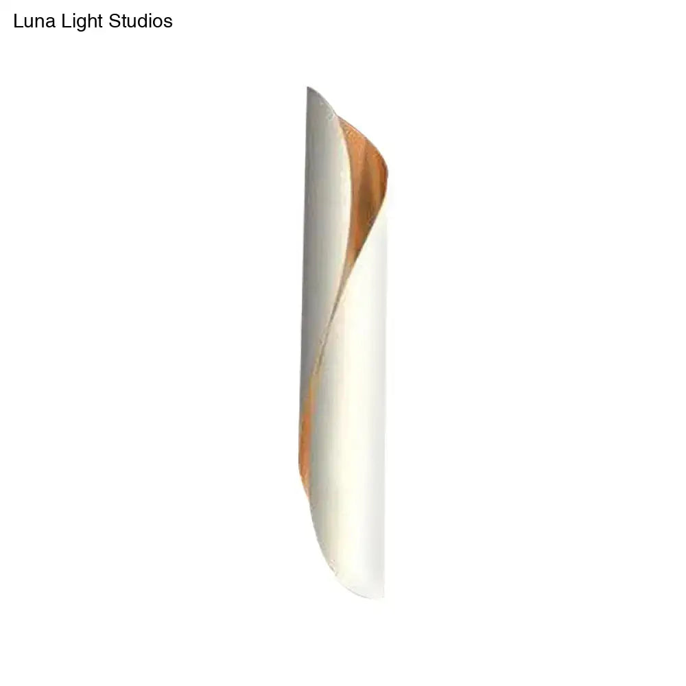 Modern twisted black & white wall lamp – bedroom 110v-120v sconce