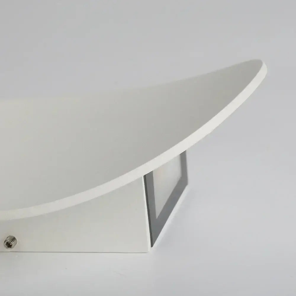 Modern white curved led wall lamp for bedroom
