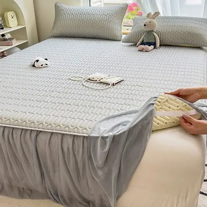 Quilted pink bed skirt set with silver trim bedroom bed pad