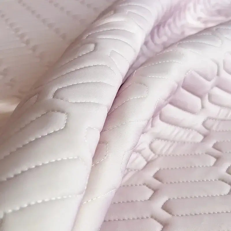 Quilted pink bed skirt set with silver trim bedroom bed pad