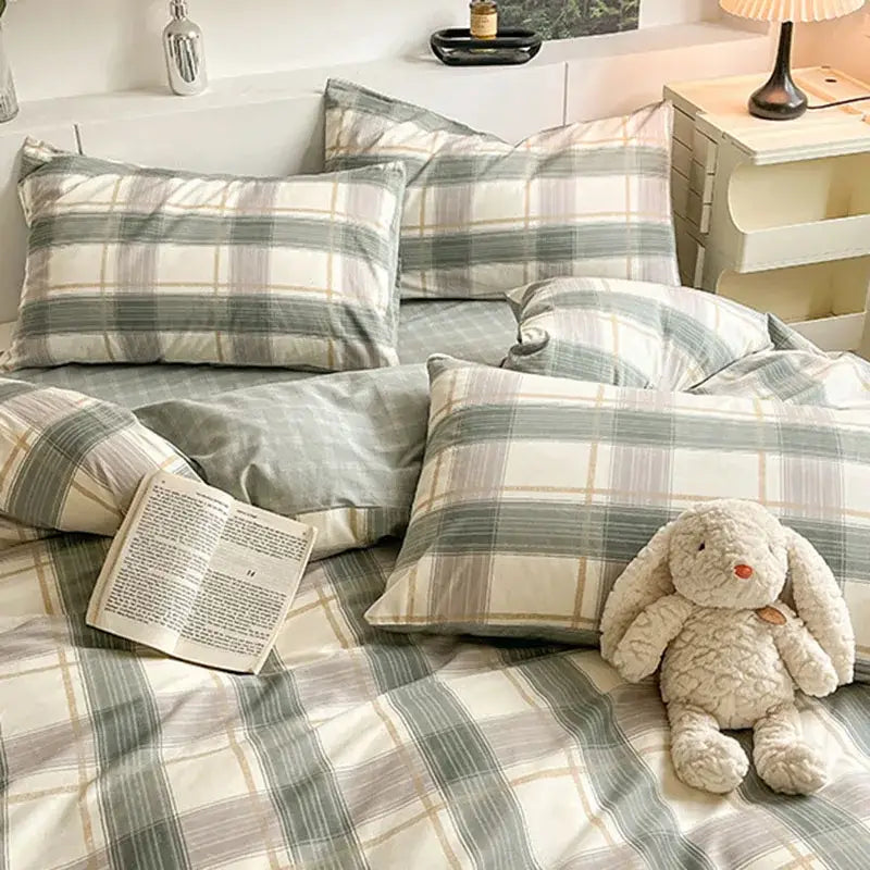 Sage green grid print cotton bedding set for bedroom