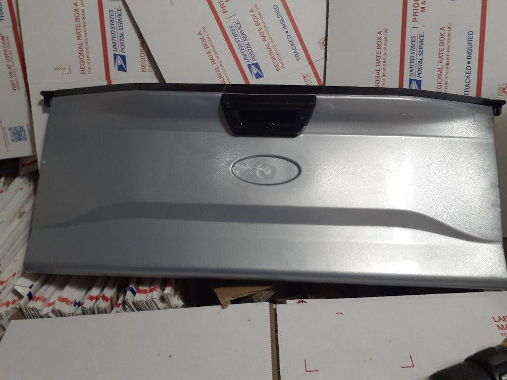 Silver Replacement Tailgate for Ford F-150 Trucks with Durable Reinforced Construction