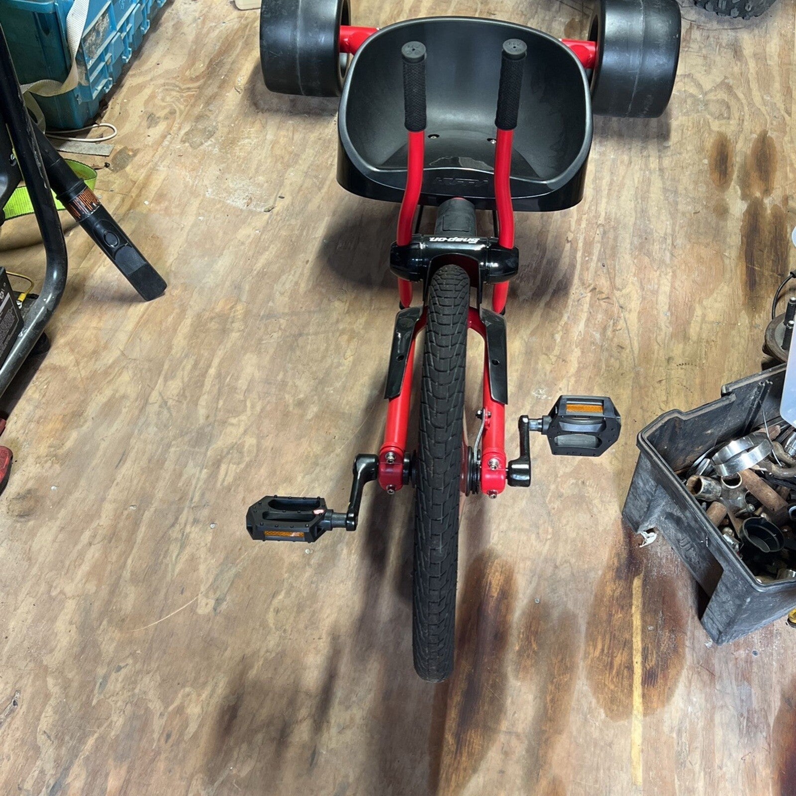 Thrill Ride Ride-On Tricycle and Scooter Set with Snap-On Tools in Original Box